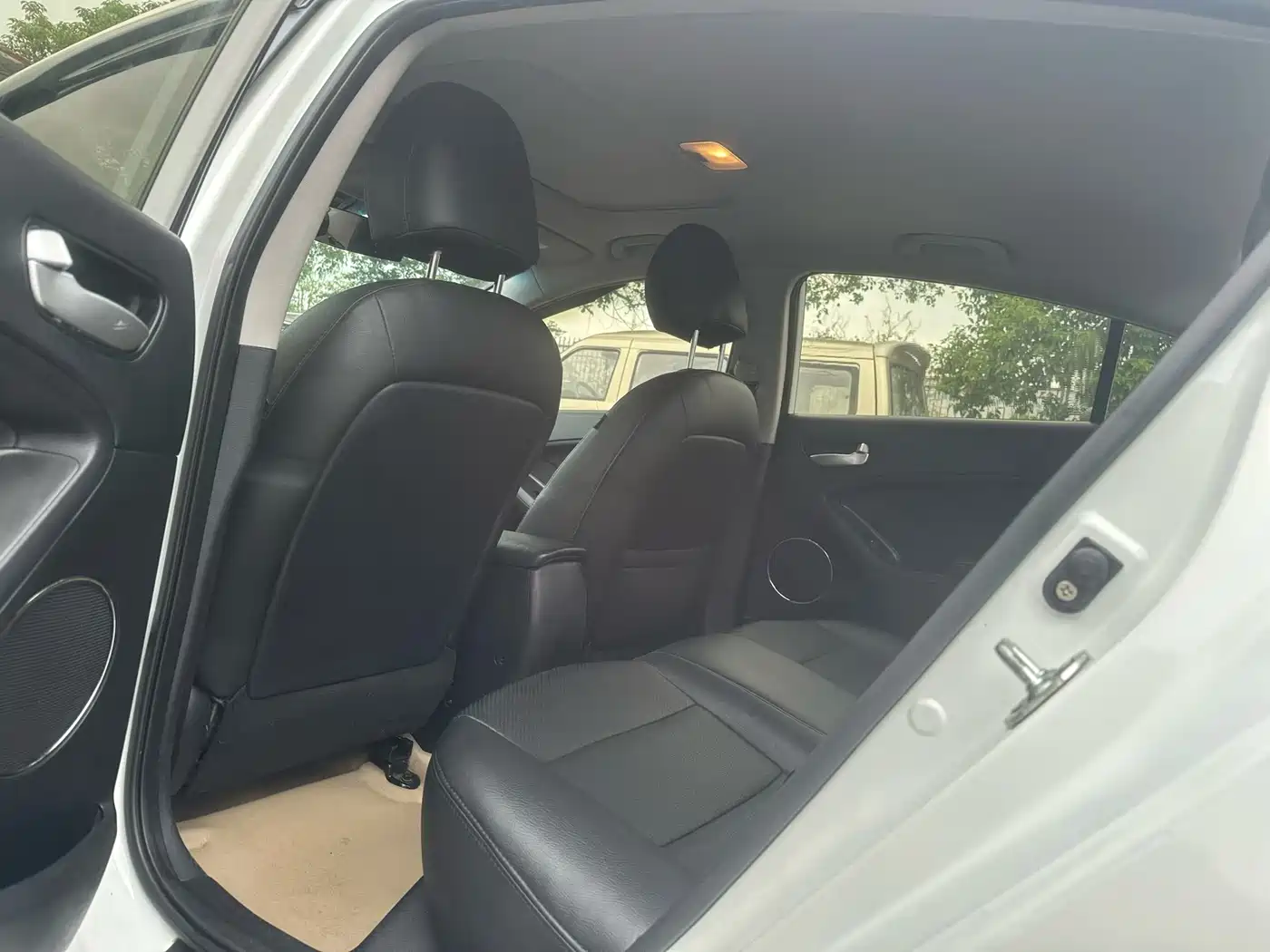 Kia K3 2013 1.6L Automatic GLS фото 6