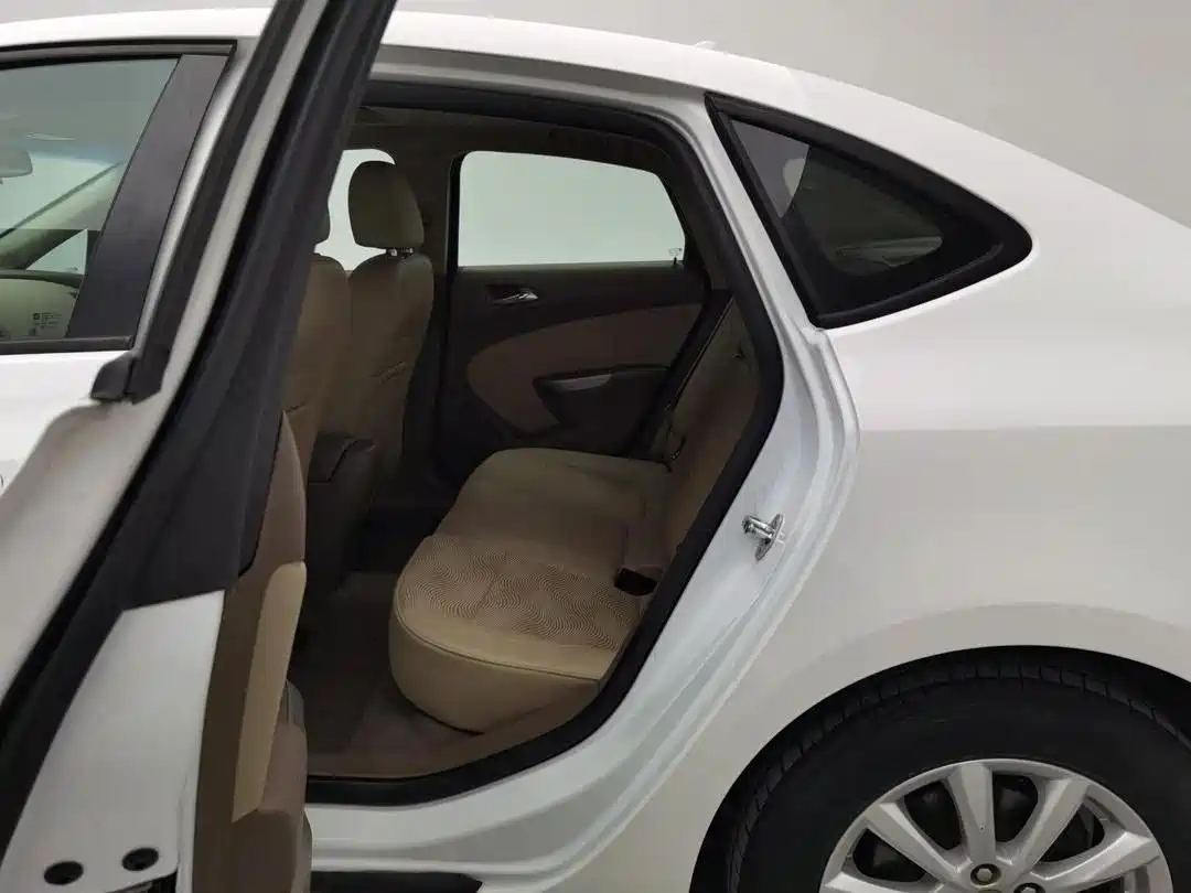 Buick Excelle 2012 GT 1.6L Automatic Comfort фото 6