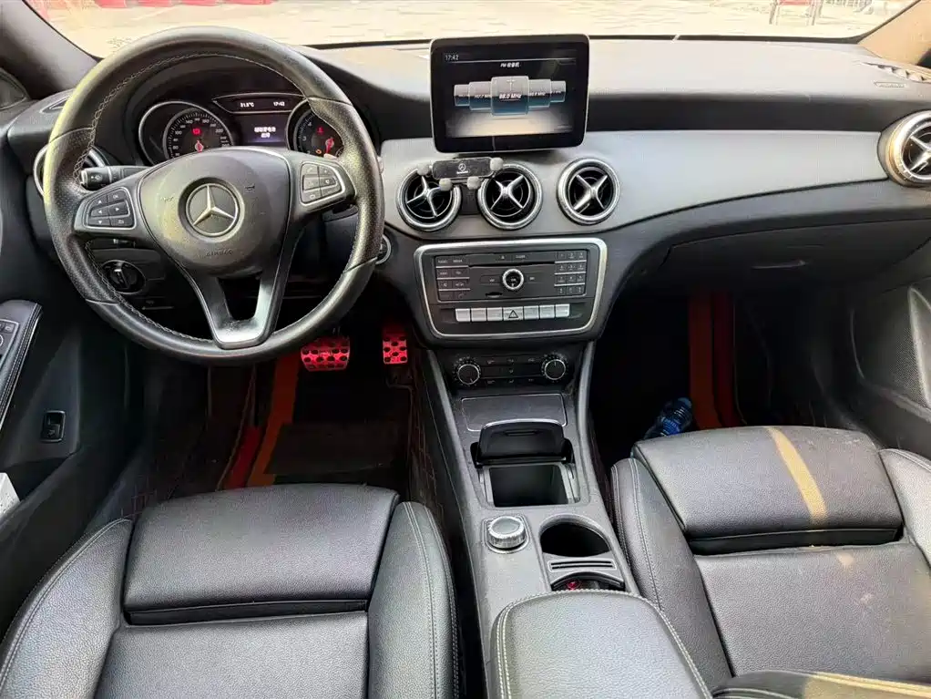 Mercedes-Benz CLA (Import) 2017 Facelift CLA 200 Style фото 4