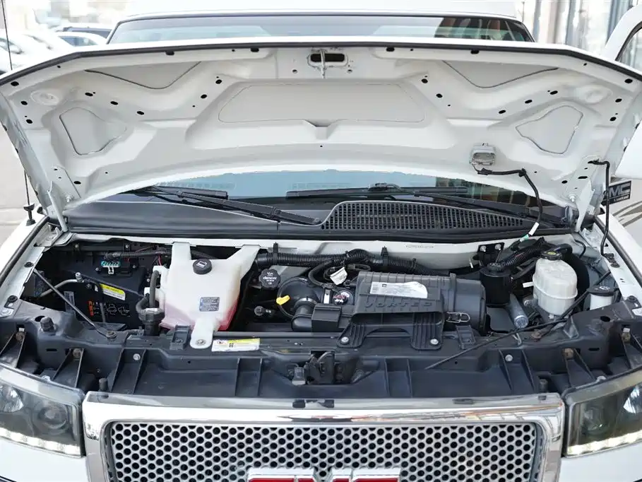 GMC Savana 2016 2015 5.3L G600S 4WD Elegance Edition