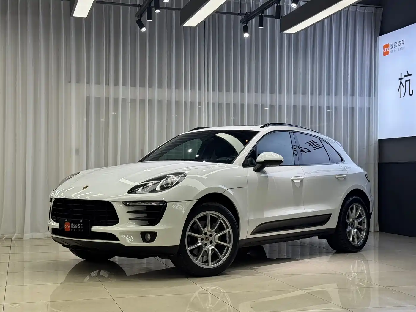 Porsche Macan 2014 Macan 2.0T фото 17