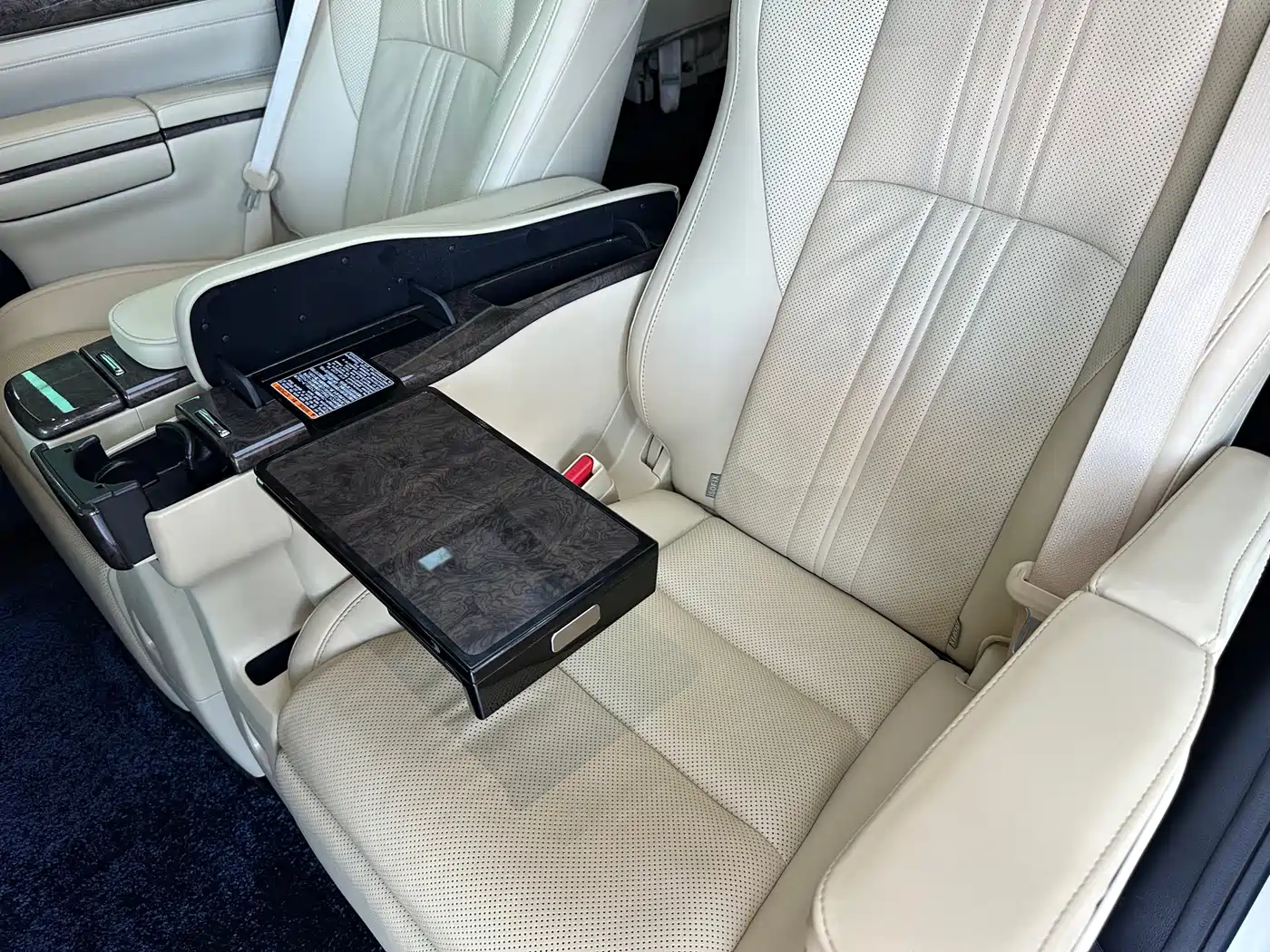 Toyota Vellfire 2021 Crown Hybrid 2.5L HV Premium Edition фото 16