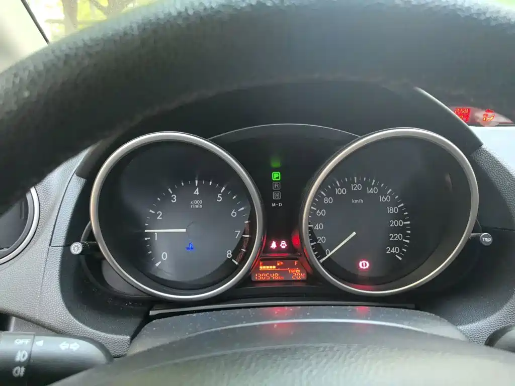 Photo 7 - Mazda Mazda5