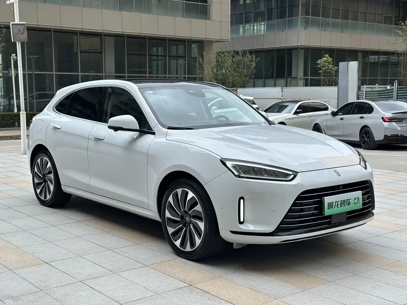 AITO Wenjie AITO M5 2022 Extended Range RWD Standard фото 11