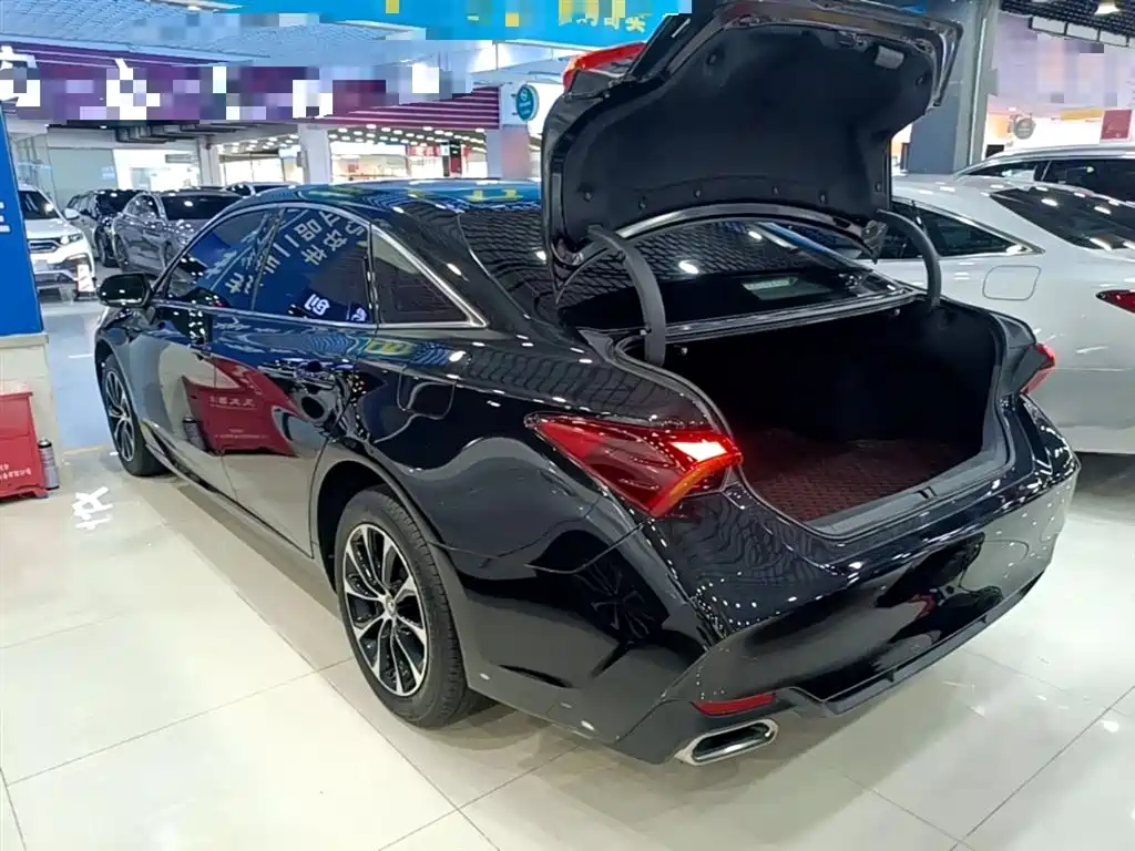 Toyota Avalon 2023 2.0L Premium Selection фото 5