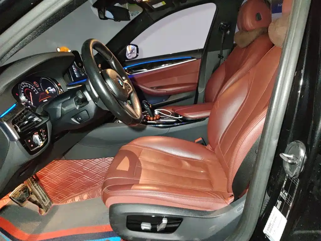 Photo 11 - BMW 5 Series