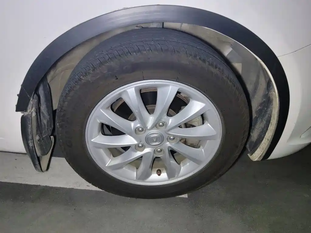 Changan Yuexiang V7 2017 2016 1.6L Manual Le Shang (China IV)
