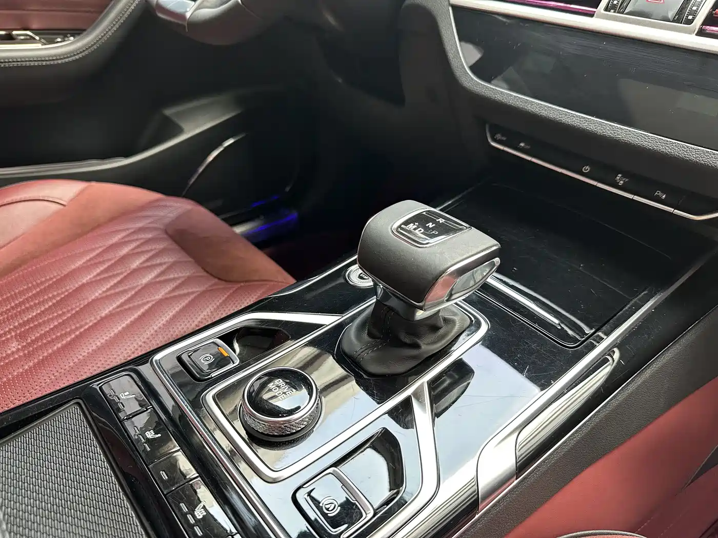 Hongqi HS5 2022 2.0T Smart Connect Flagship AWD Edition фото 9