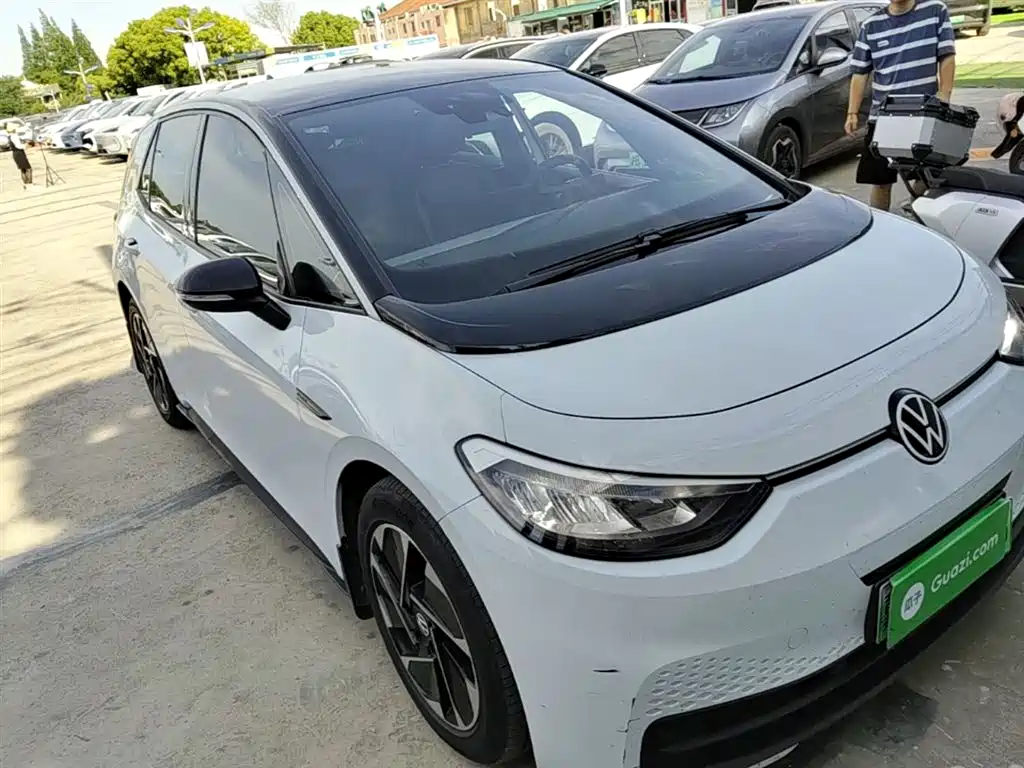 Volkswagen ID.3 2023 Upgraded Pure Intelligence Edition фото 4