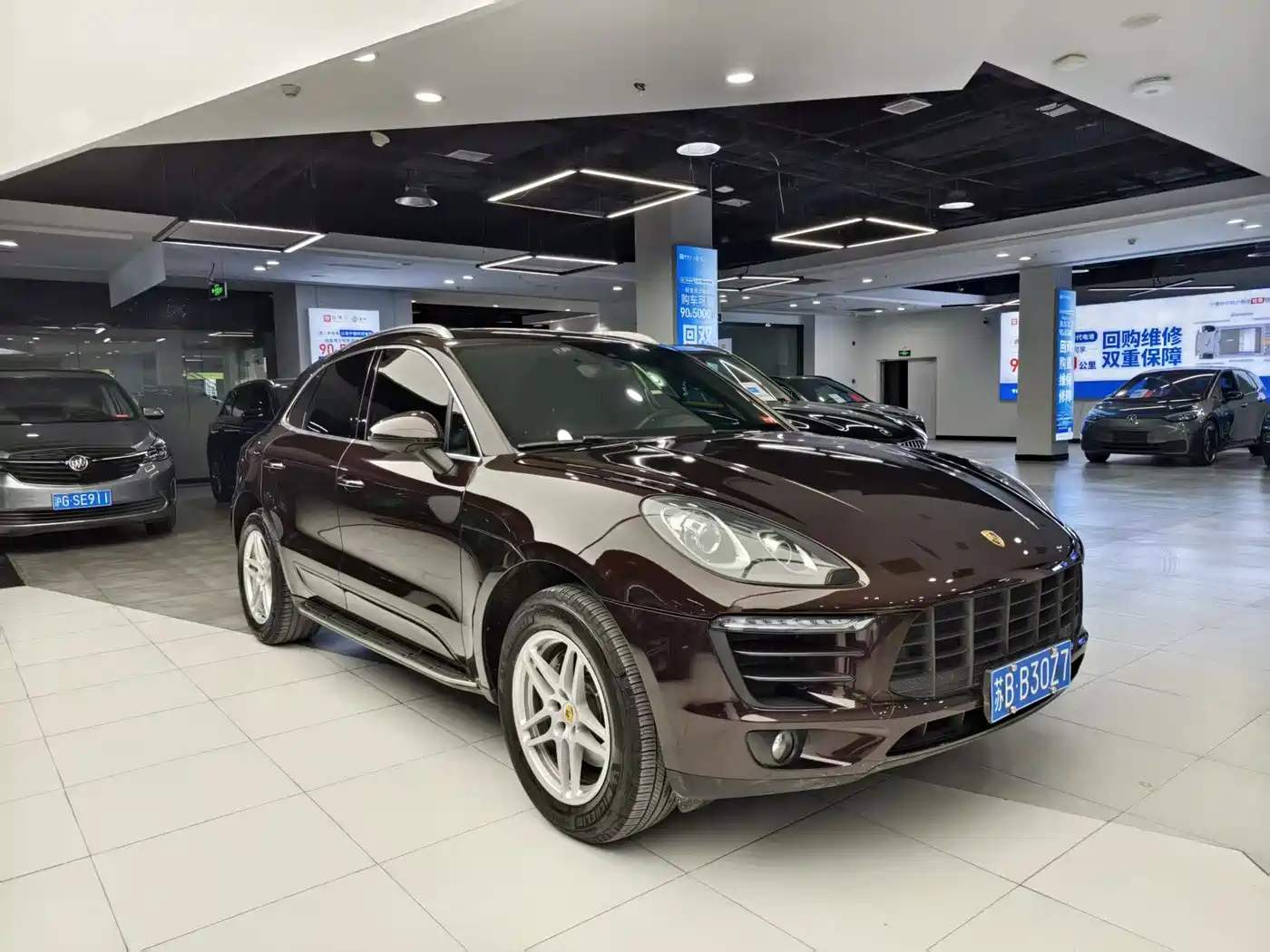 Porsche Macan 2017 Macan 2.0T фото 3