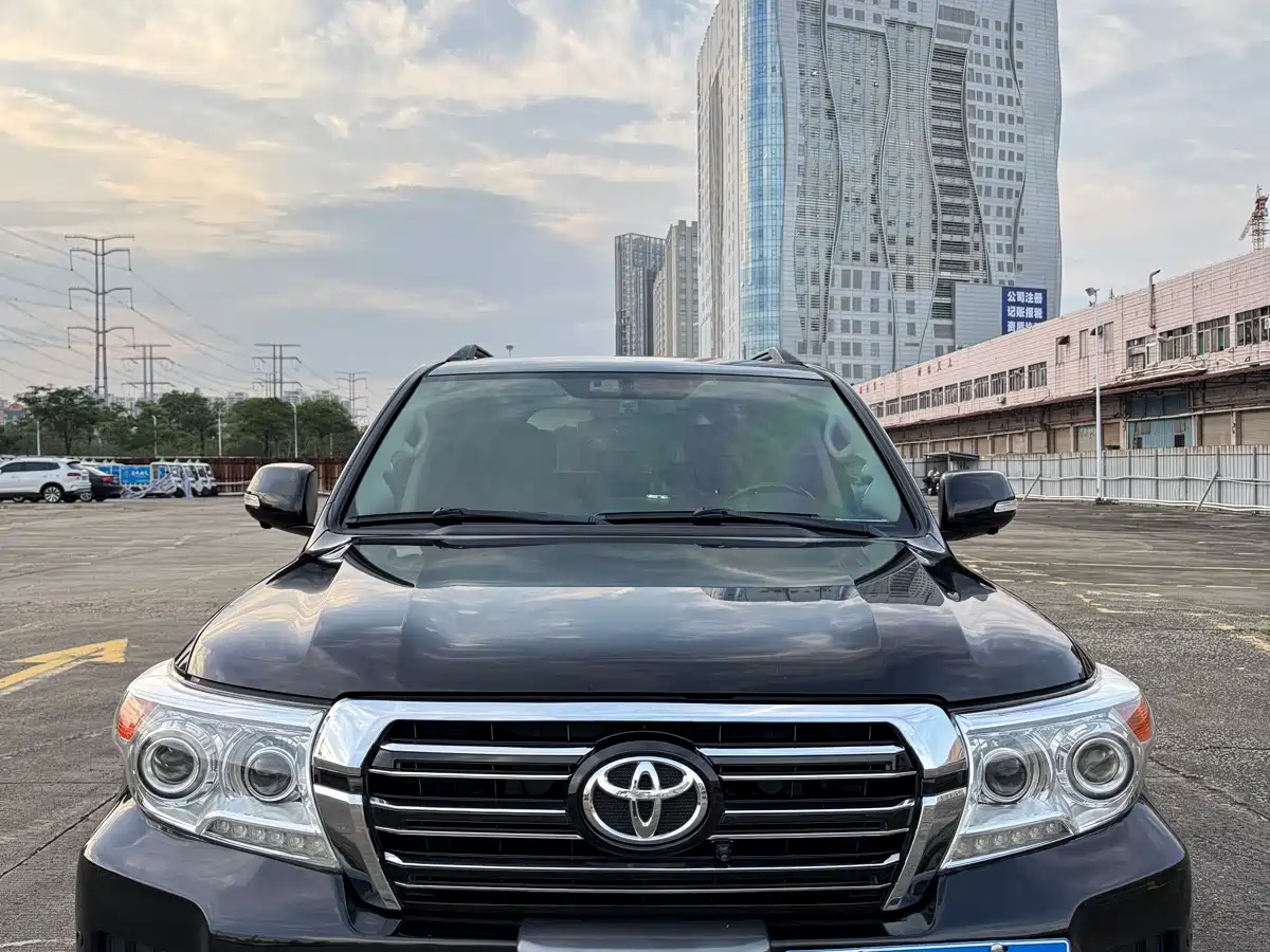 Toyota Land Cruiser (Import) 2016 2015 4.0L V6 Middle East Limited Edition