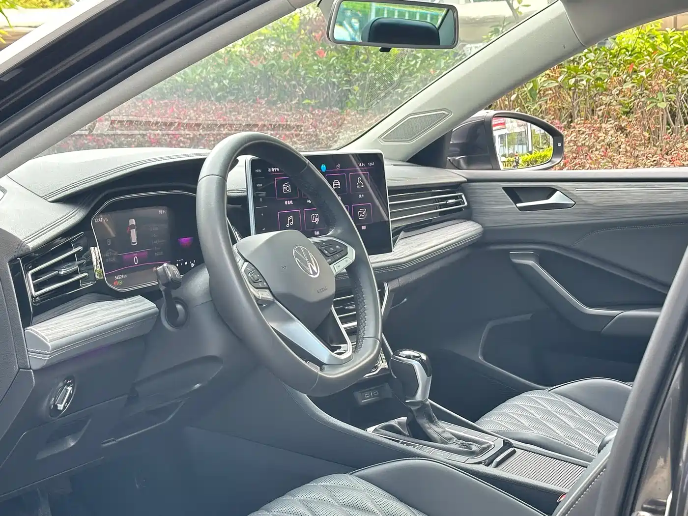 Volkswagen Sagitar 2023 300TSI DSG Surpassing Edition фото 5