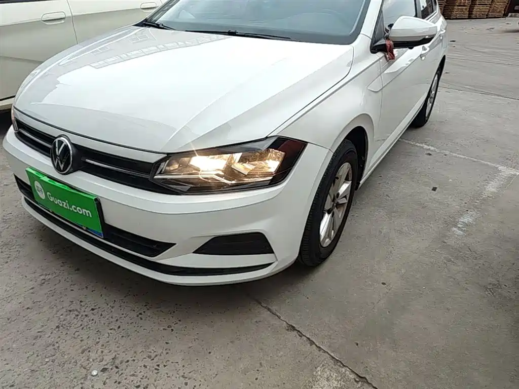 Volkswagen Polo 2023 Facelift Plus 1.5L Auto Joyful Living Edition фото 24