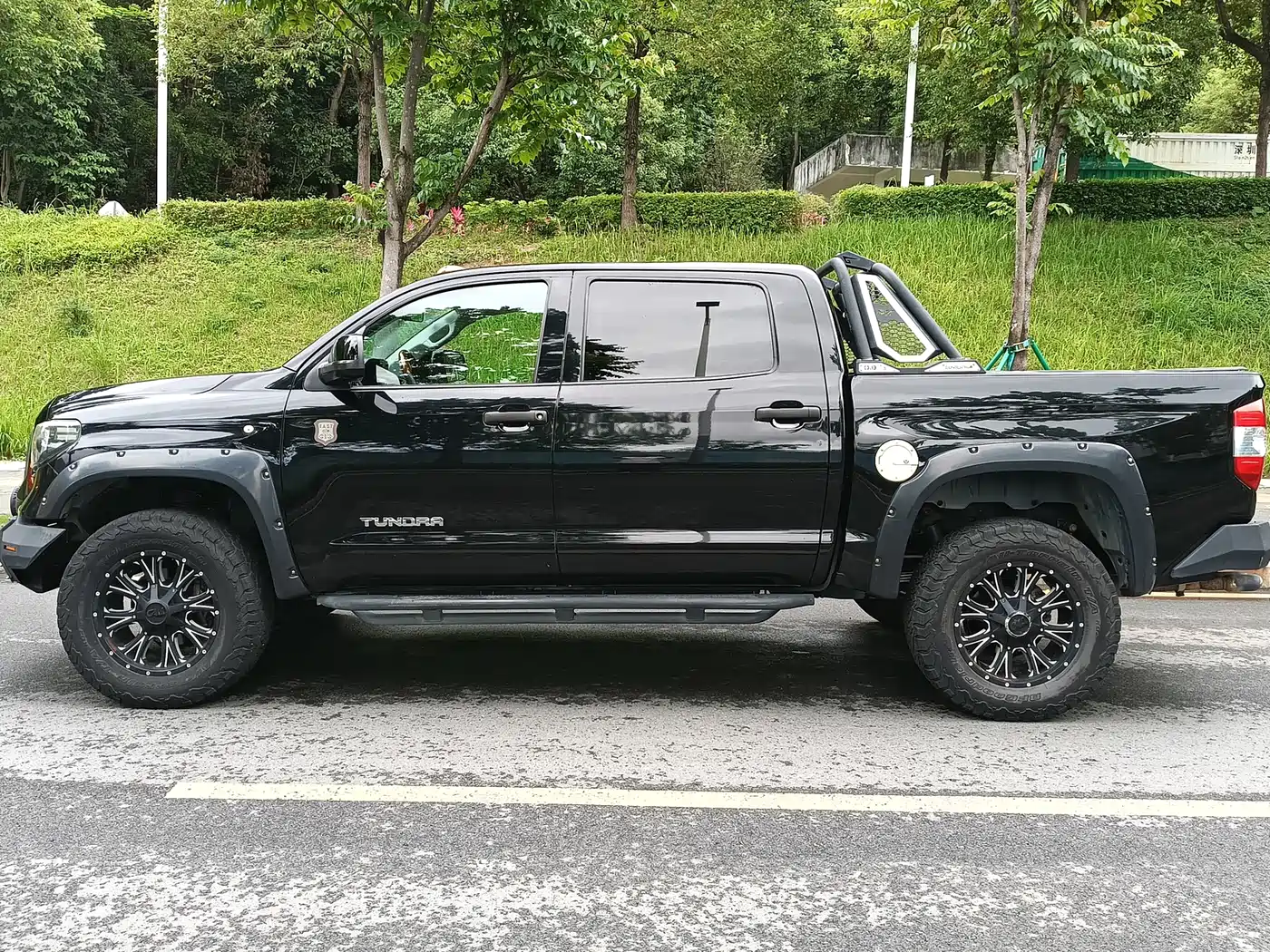 Toyota Tundra 2014 5.7L TRD Pro фото 12