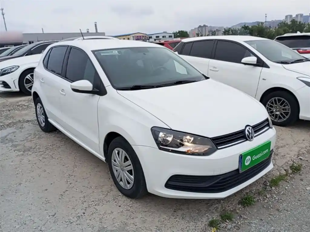 Volkswagen Polo 2018 1.5L Auto Safe Drive фото 4