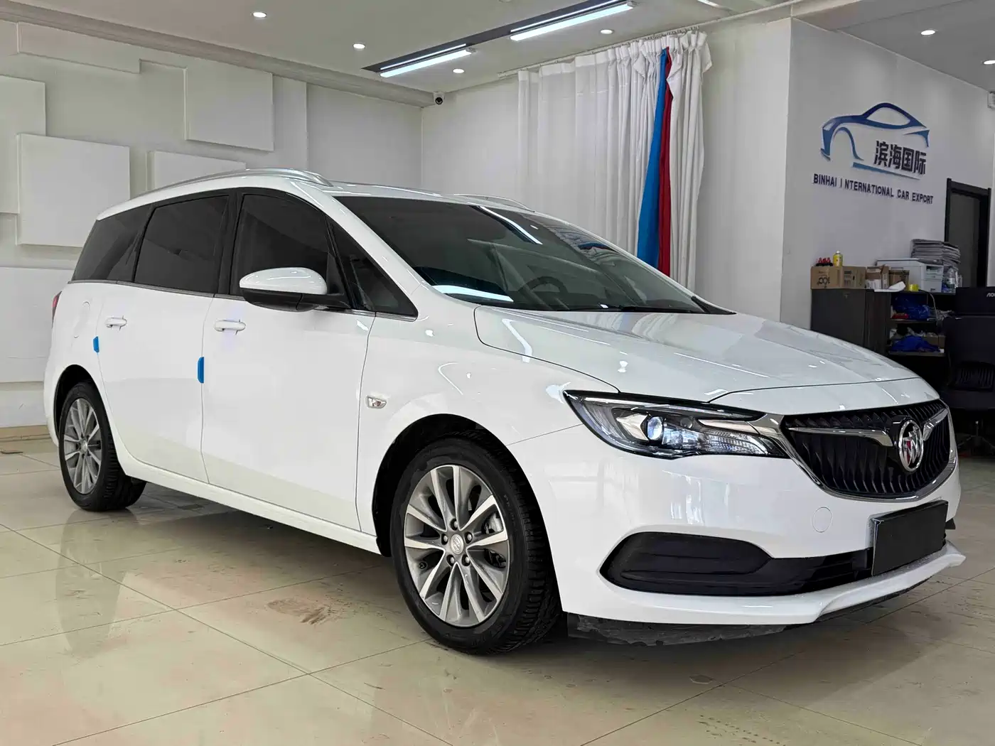 BUICK GL6