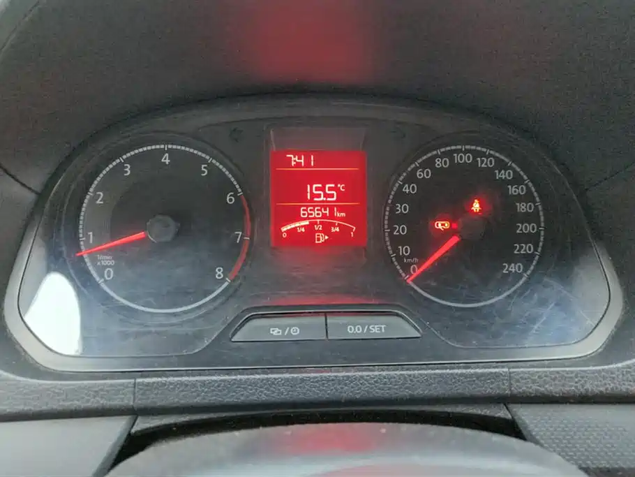 Volkswagen Jetta 2017 1.4L Manual Fashion фото 14
