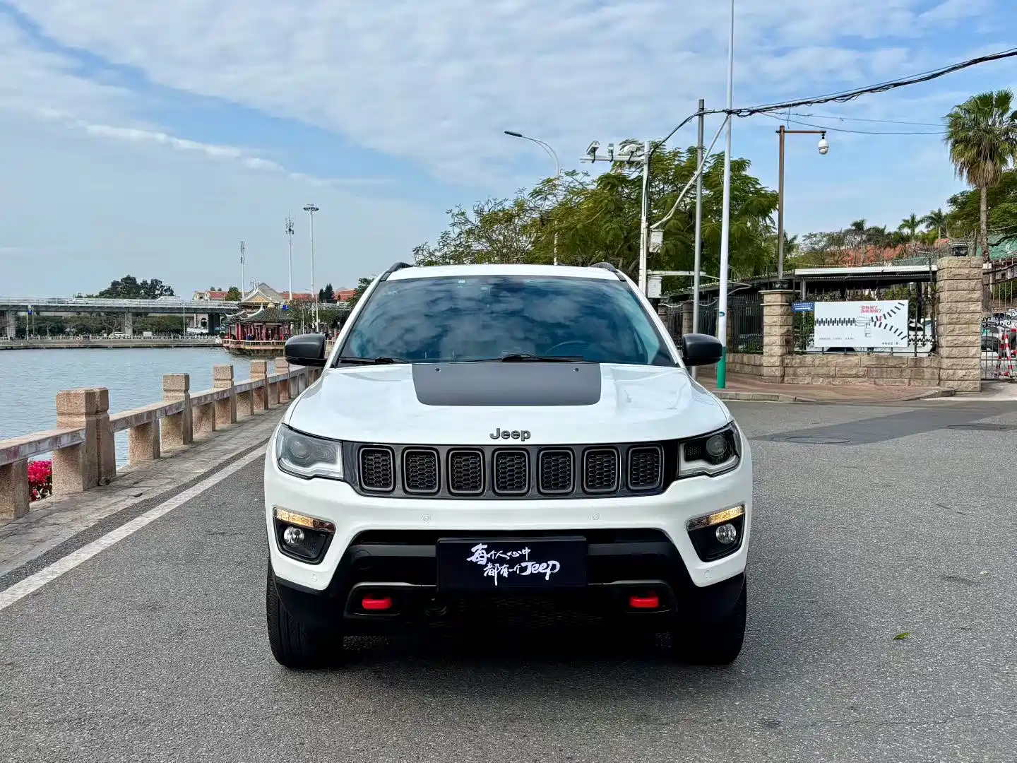 Фото 2 - Jeep Compass