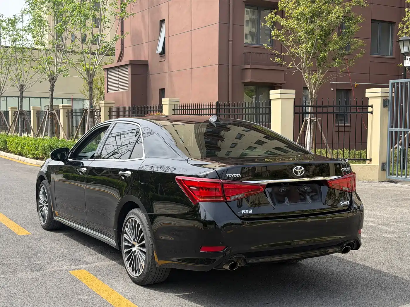 Toyota Crown 2018 2.0T Sport Edition фото 7