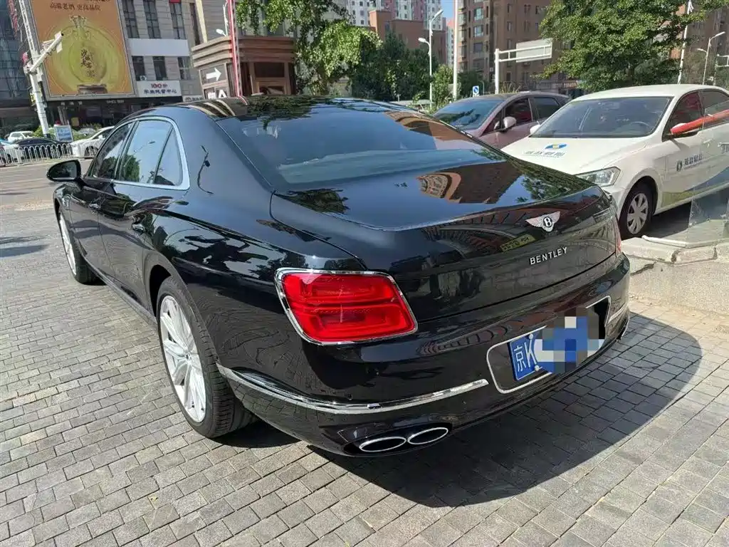 Bentley Flying Spur 2024 2024 4.0T V8 Standard Edition