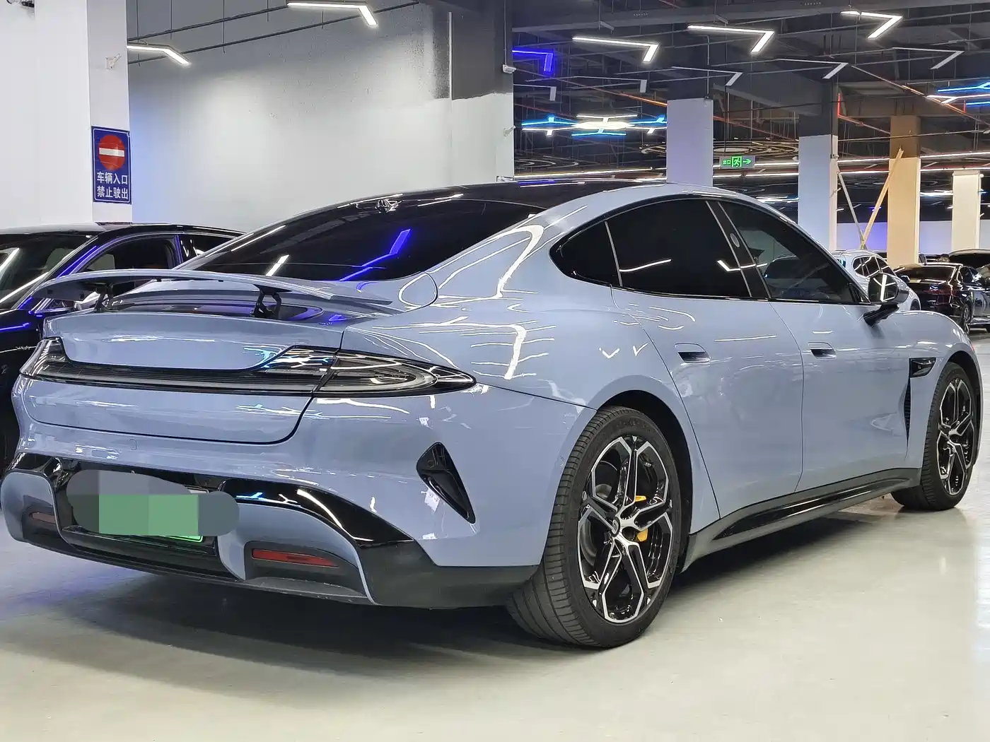 XIAOMI CAR XIAOMI SU7