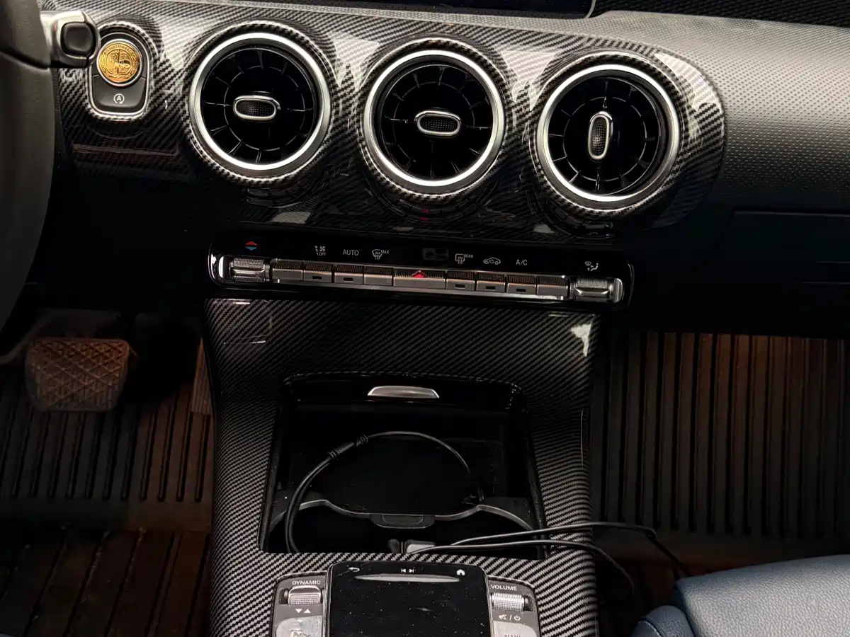 Mercedes-Benz A-Class 2020 Facelift A 200 L Sport Sedan Fashion фото 10