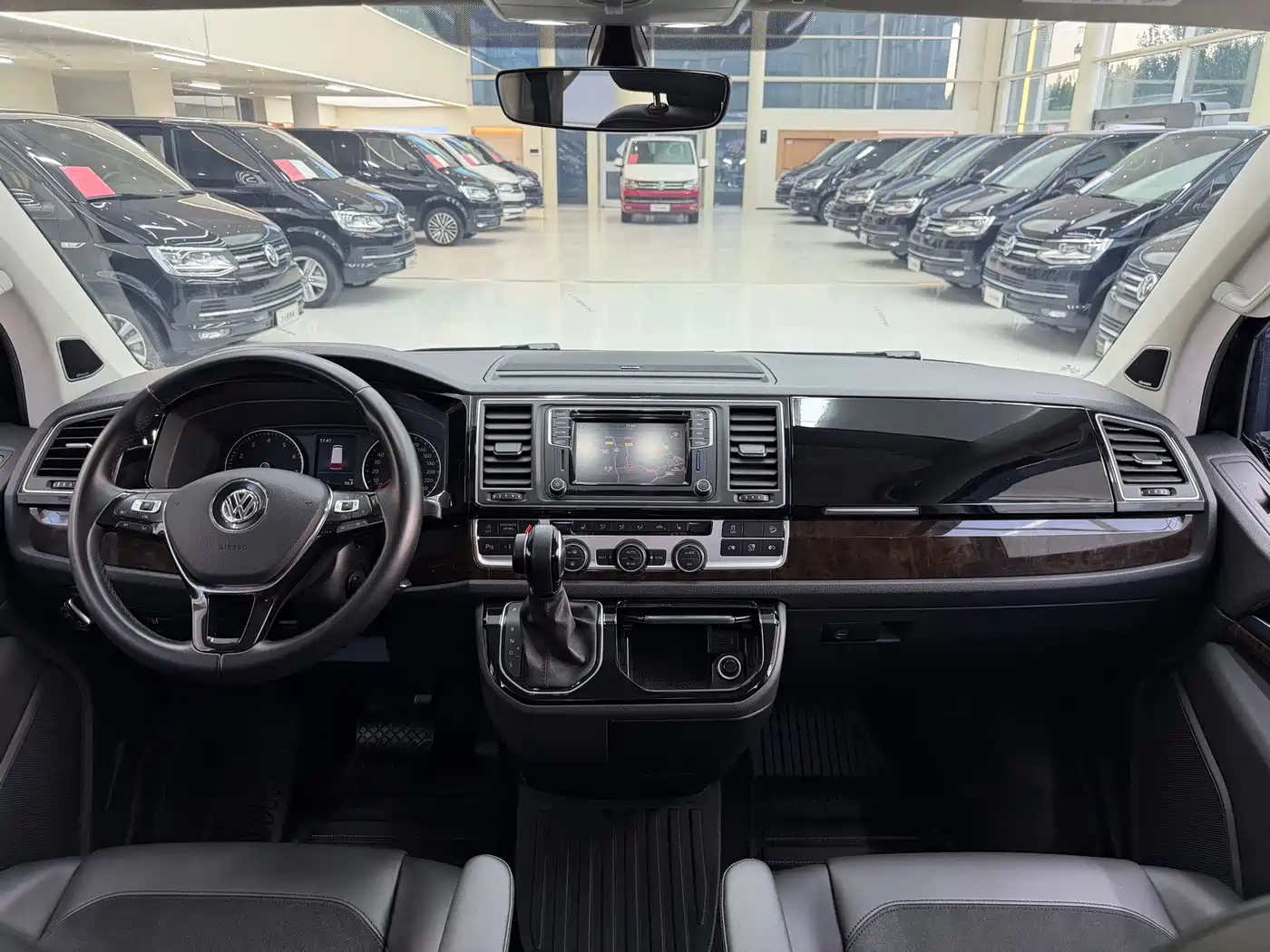Volkswagen Multivan 2020 2019 2.0TSI 4WD Premium 7-seater