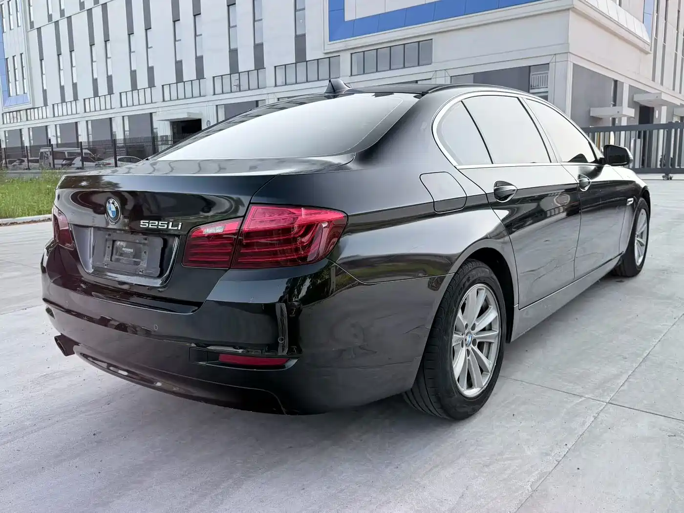 BMW 5 Series 2014 520Li Elegance фото 9