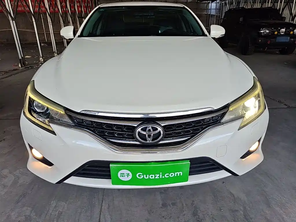 Toyota Reiz 2013 2.5S Elite Edition фото 3