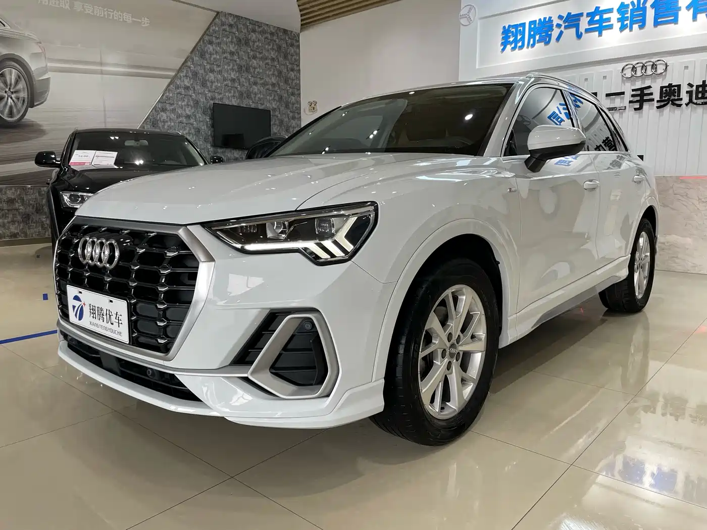 Audi Q3 2019 35 TFSI Progressive Sport