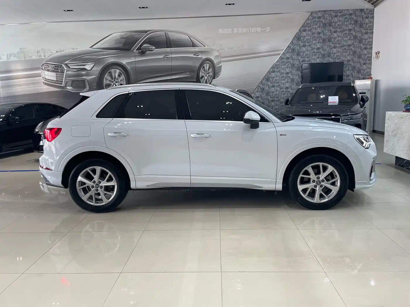 Audi Q3 2019 35 TFSI Progressive Sport фото 11