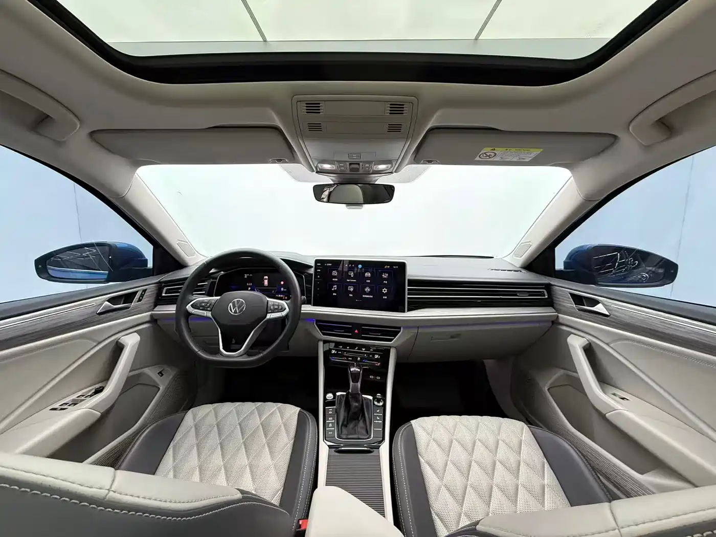Volkswagen Sagitar 2023 Model Year 280TSI DSG Surpass Edition фото 11