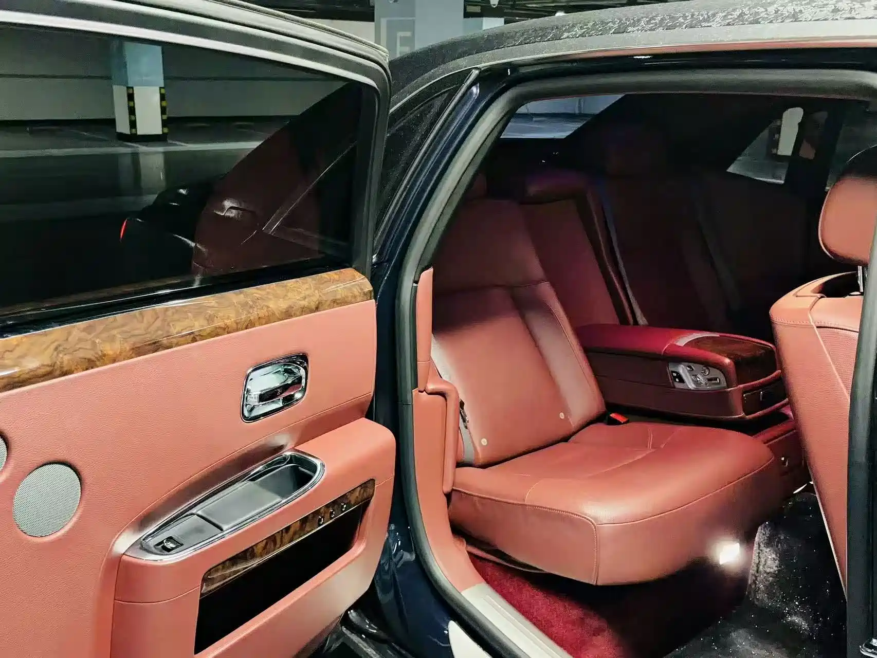 Фото 14 - Rolls-Royce Ghost