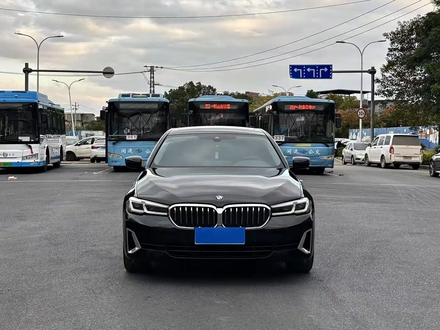 BMW 5 Series 2021 530Li Leading Luxury Package фото 2