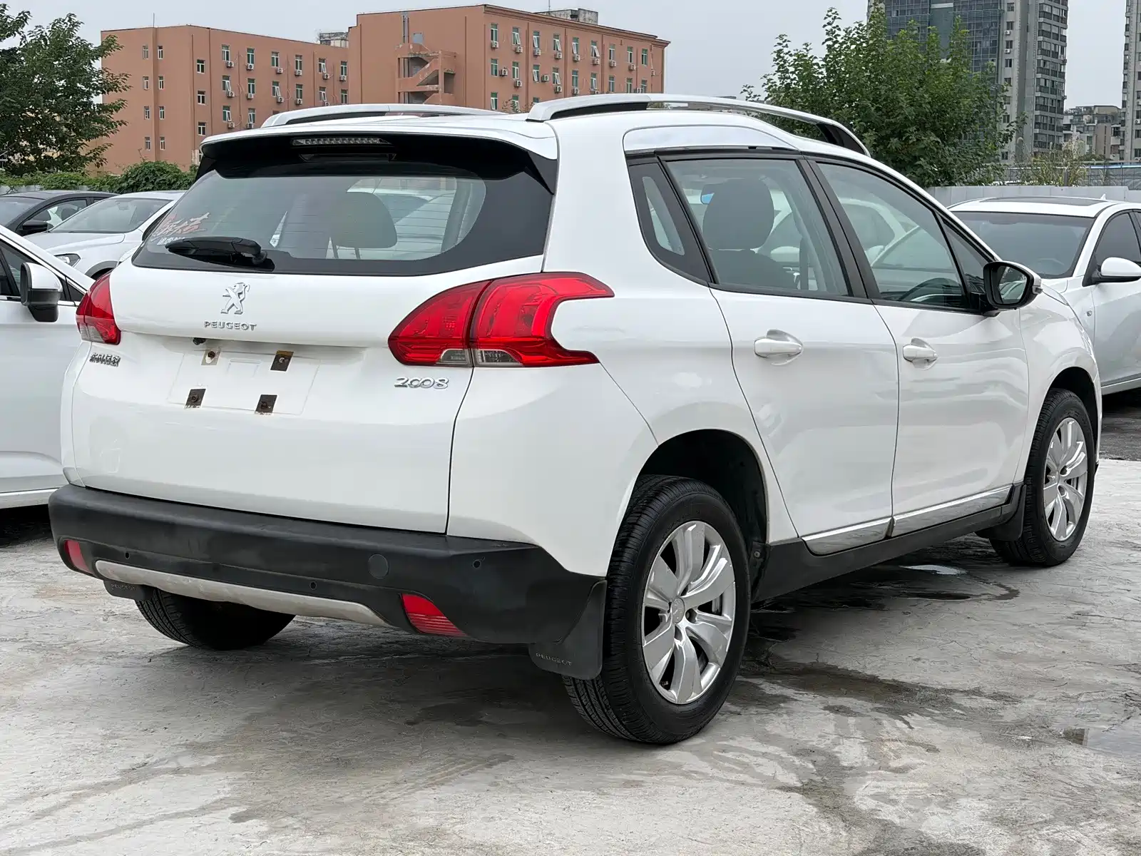 Photo 5 - Peugeot 2008