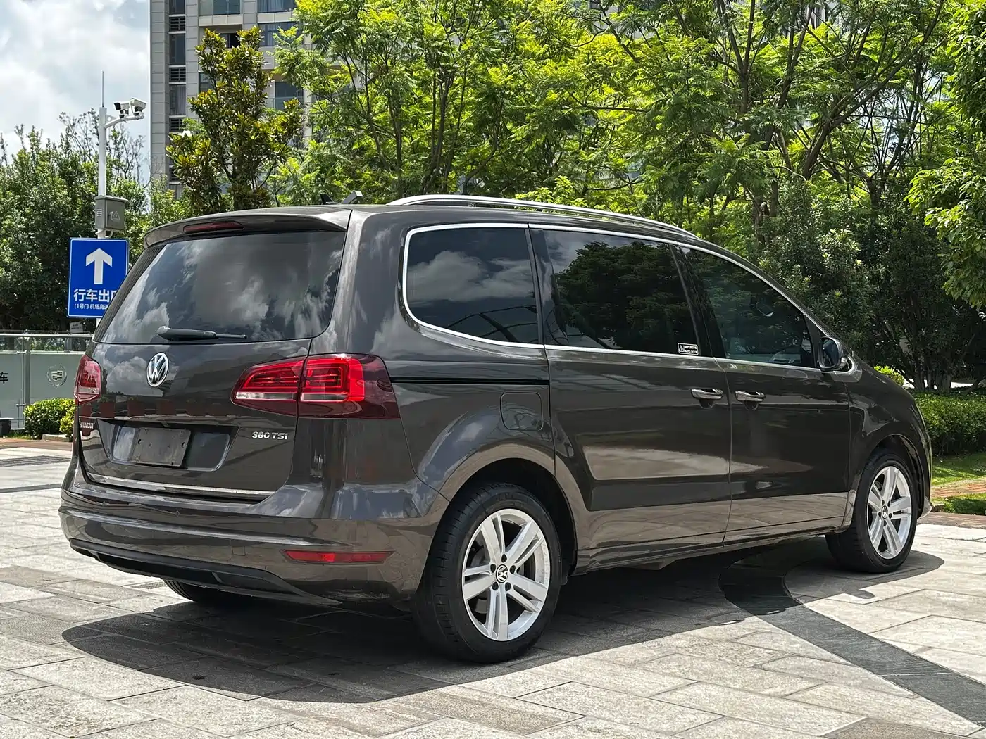 Volkswagen Sharan 2018 2018 380TSI Comfort 7-Seater