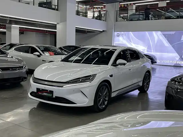 BYD QIN L