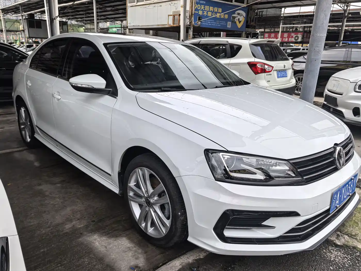 Volkswagen Sagitar 2018 280TSI DSG Spark Edition фото 2