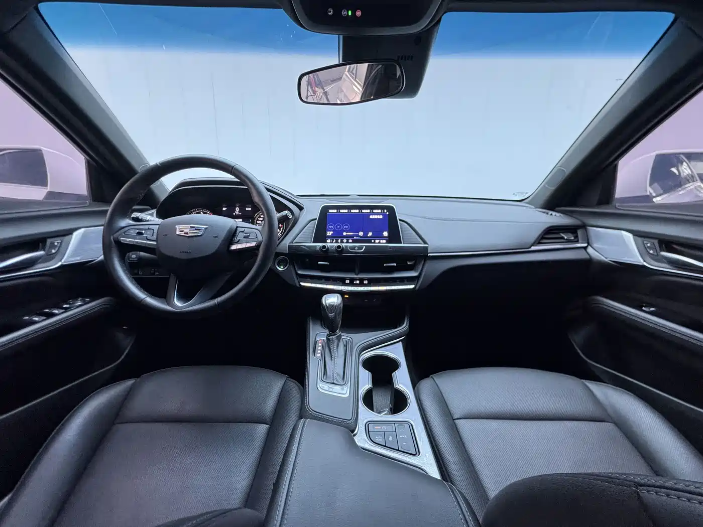 Cadillac CT4 2024 2023 28T Luxury Model