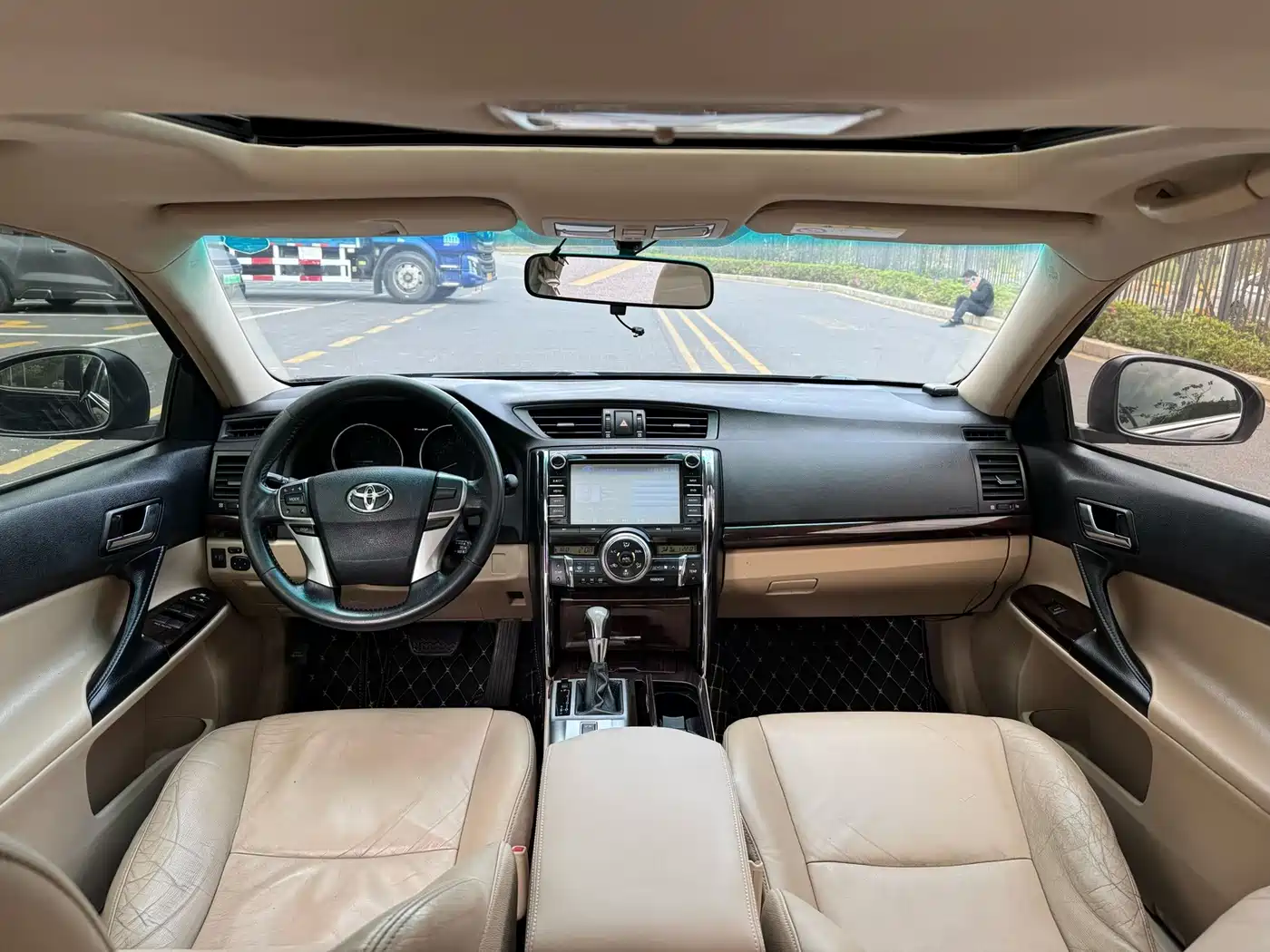 Toyota Reiz 2010 2.5V Style Elite Edition фото 5