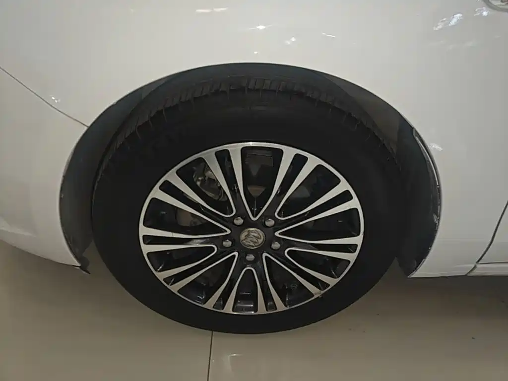 Фото 25 - Buick Excelle