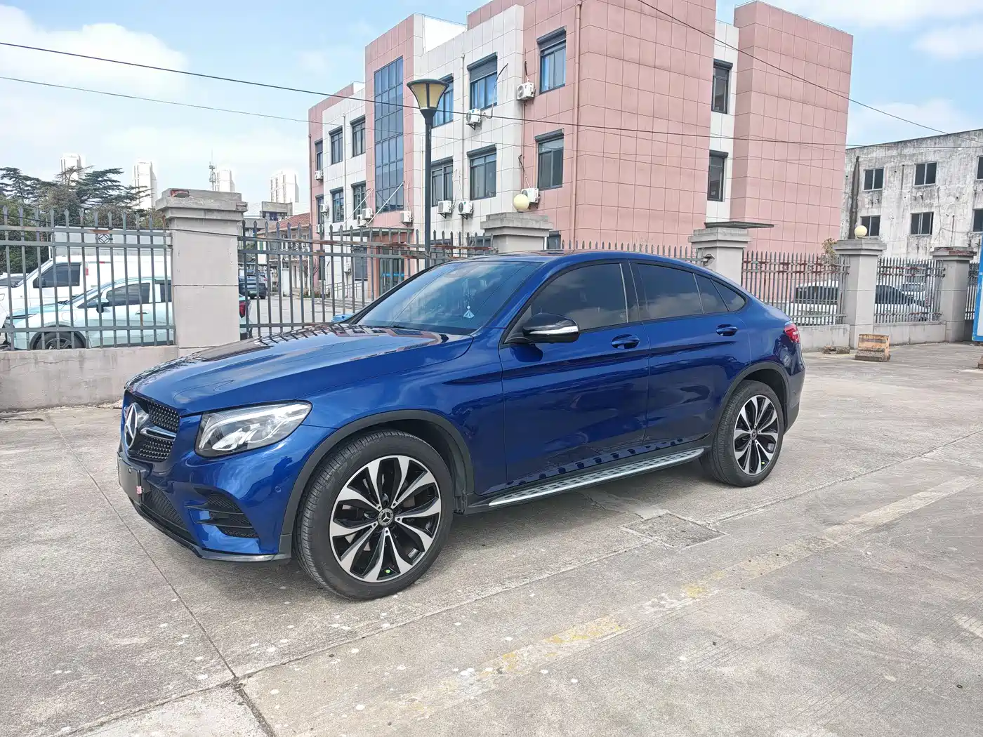 Mercedes-Benz GLC Coupe 2019 GLC 260 4MATIC Coupe SUV фото 2