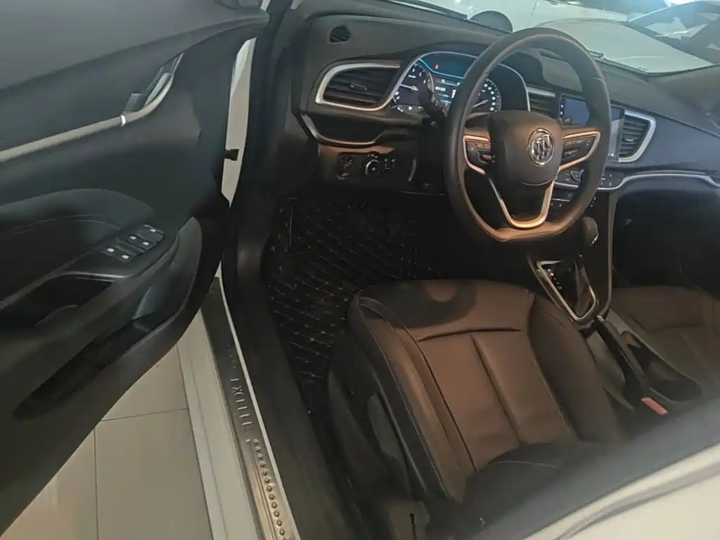 Фото 12 - Buick Excelle