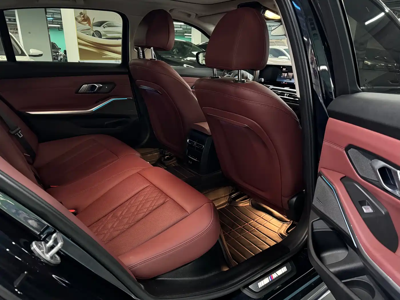 BMW 3 Series 2024 325Li M Sport Package фото 12