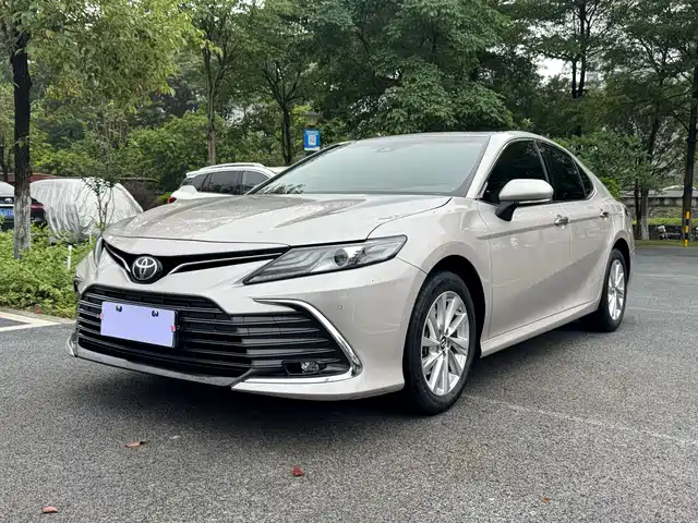 Toyota Camry 2023 2.0G Luxury Edition