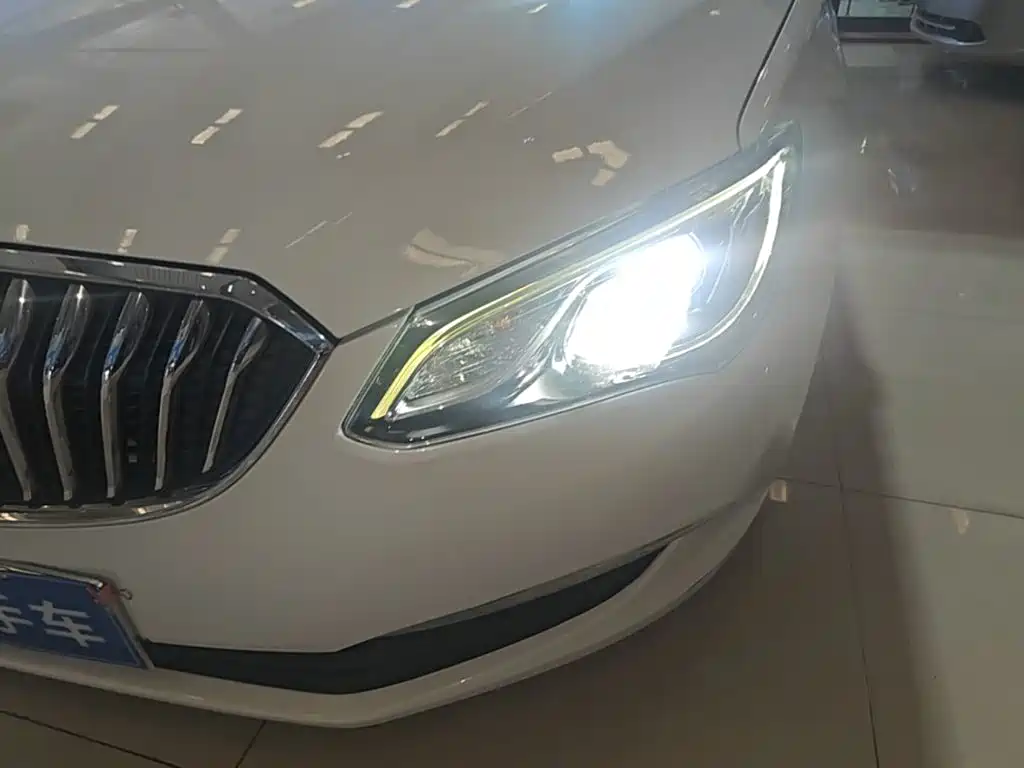 Фото 18 - Buick Excelle