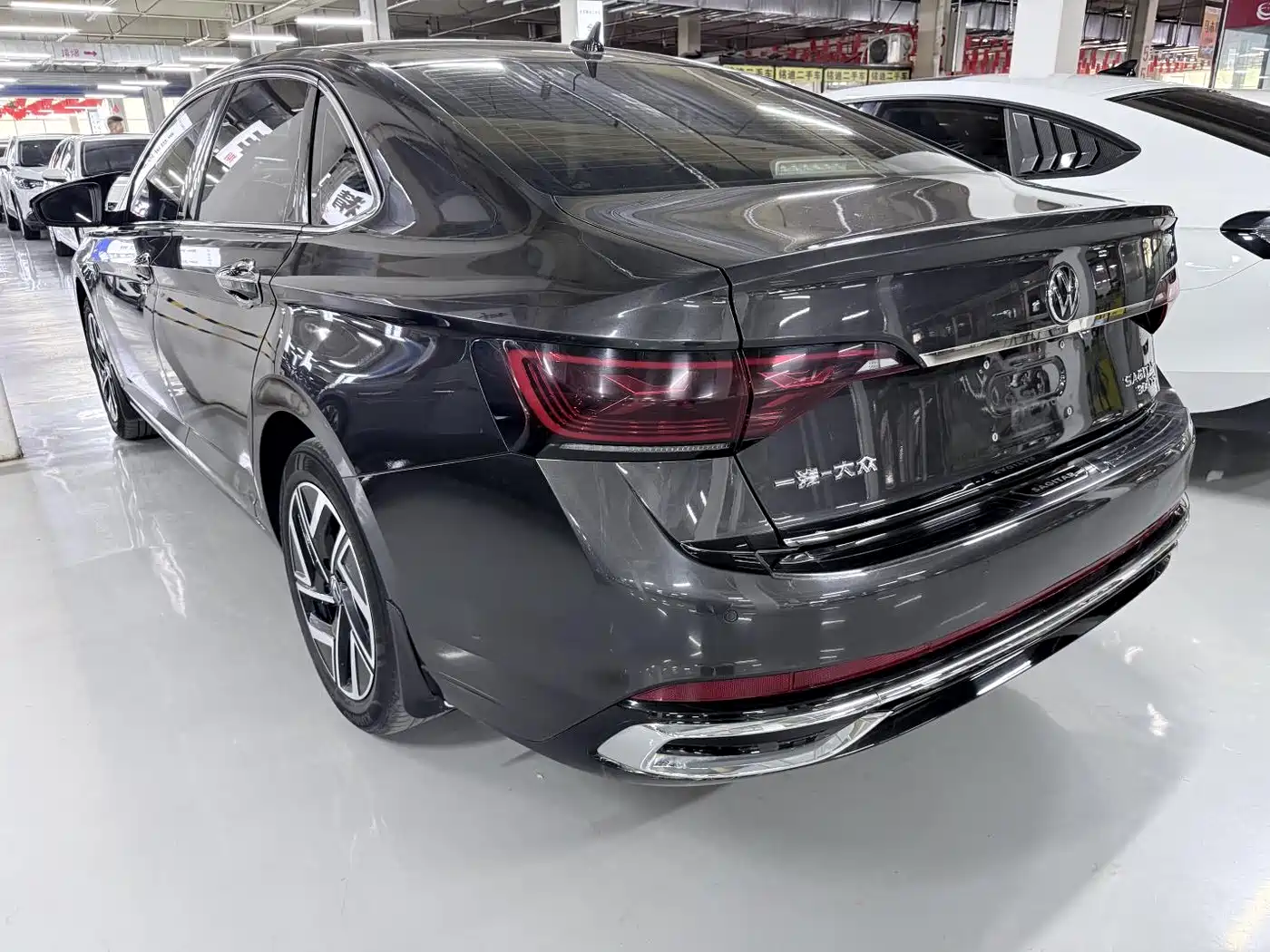Volkswagen Sagitar 2023 300TSI DSG Excellence Edition фото 20