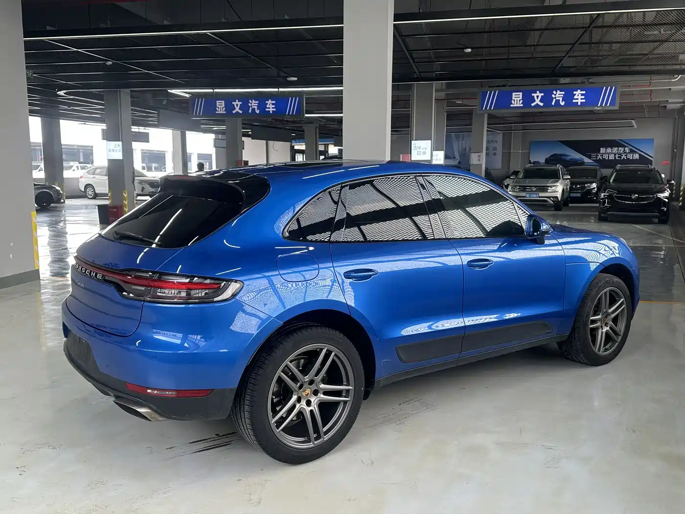 Porsche Macan 2018 Macan 2.0T фото 9