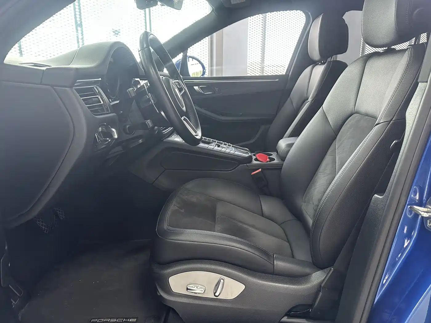 Porsche Macan 2018 Macan 2.0T фото 4