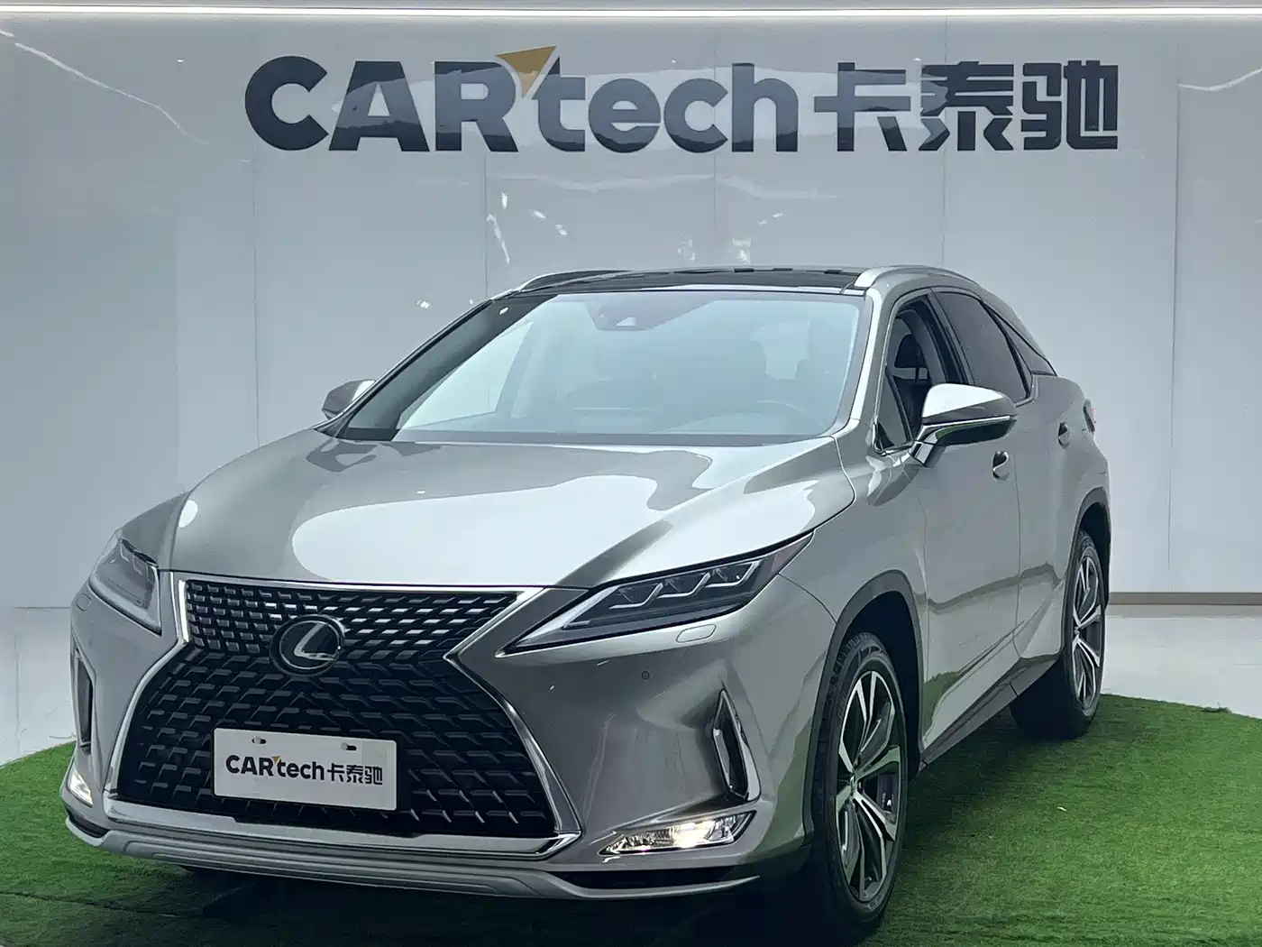 Lexus RX 2021 300 AWD Special Edition